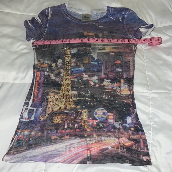 💜 HELLO VEGAS! Beautiful embellished Las Vegas strip t-shirt. Size L - Picture 9 of 11